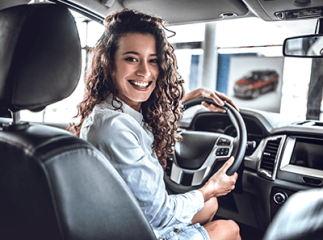 femme en voiture
